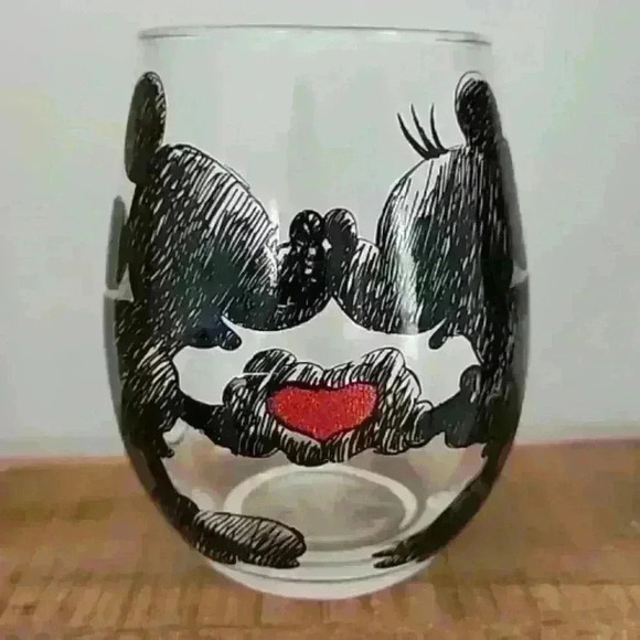 DISNEY MICKEY & MINNIE STEMLESS WINE Glass Teardrop 20oz ❤️ - Picture 1 of 4